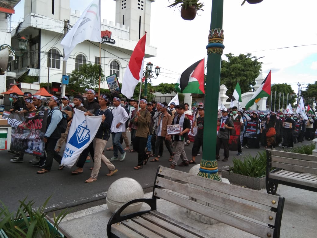 Puluhan Ormas di Yogyakarta Gelar Aksi Tolak ‘The Deal of Century’